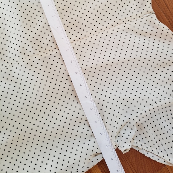 Short Sleeve Dress - Picture 4 of 5